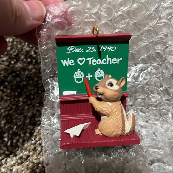 1990 vintage hallmark keepsake ornament “teacher” - Picture 3 of 3